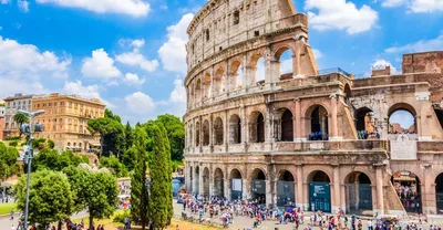 Колизей в Риме (Италия) на восходе Стоковое Фото - изображение  насчитывающей ведущего, гладиатор: 204441140