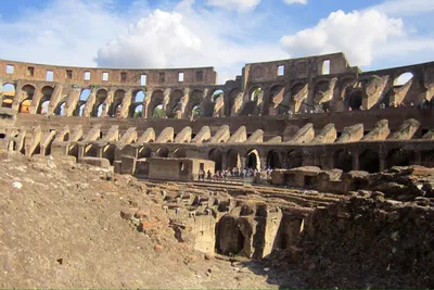 Внутри Колизея Рим — стоковые фотографии и другие картинки Колизей - Колизей,  Амфитеатр, Архитектура - iStock