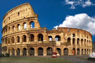 Колизей в Риме — самая величественная арена. El Tour - принимающий  туроператор