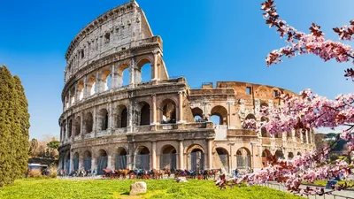 Колизей в Риме, одна из главных достопримечательностей города и мира