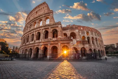 Внутри Колизей Рим — стоковые фотографии и другие картинки В помещении - В  помещении, Железный век, Колизей - iStock