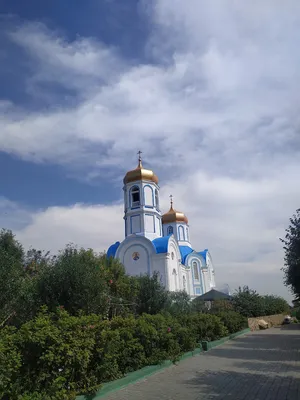 Собор Троицы Живоначальной, Колывань (Колыванский район), фотография. фасады