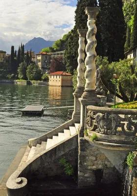 Власти Италии ввели над озером Комо беспомётную зону | Пикабу