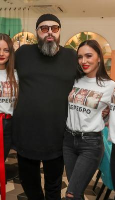 Евгений Ройзман провел экскурсию для звезды шоу «Голос» иеромонаха Фотия -  KP.RU