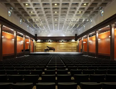 Концертный зал дзинтари в городе юрмала Редакционное Фото - изображение  насчитывающей туризм, латвия: 213158841