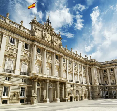 Королевский дворец в Мадриде - история, фото, описание, время работы, цены  2024, как добраться, карта
