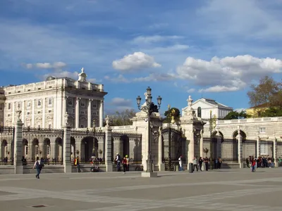 Королевский дворец в Мадриде: Архитектура