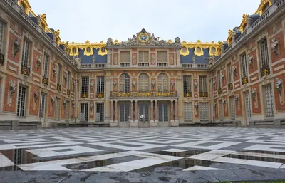 Королевский дворец Версаль около Парижа в Франции Редакционное Фото -  изображение насчитывающей строя, франция: 105025521