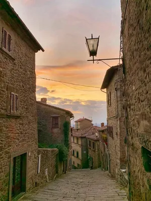 Hotel Italia Cortona in Cortona - Book a hotel in the heart of the Etruscan  town of Cortona