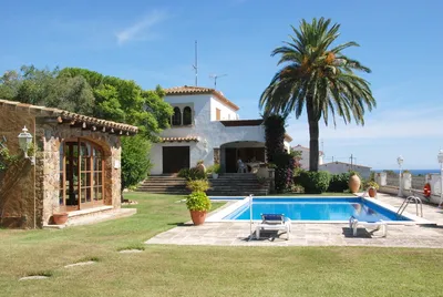 Роскошная вилла в Испании, купить дом с бассейном на Коста Бланка