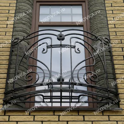 Кованый французский балкон №107