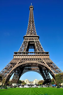Эйфелева башня — фото, высота, билеты, уровни, рестораны, отели рядом, как  добраться | Туристер.Ру