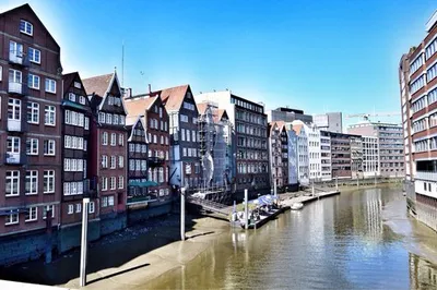 Гид в Гамбурге Экскурсии Гамбург Германия - Мы продолжаем знакомство с  самым интересным городом Германии Вольным и ганзейским городом Гамбург.  Сегодня поговорим с Вами о секретном месте номер 13 - Самые красивые