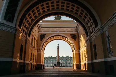 Куда сходить вечером в Санкт-Петербурге, где погулять, красивые места,  музеи, достопримечательности