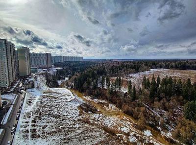 Красногорск, РОССИЯ - 18,2015 -го апрель Красногорск город и центр района  Krasnogorsky в области Москвы расположенной на Moskva R Редакционное  Стоковое Изображение - изображение насчитывающей подъем, город: 53144329