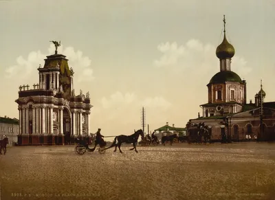 В Москве снесли триумфальную арку Красные ворота - Знаменательное событие
