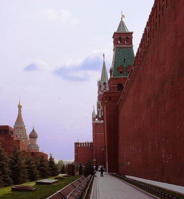 Кремлёвская стена — Википедия