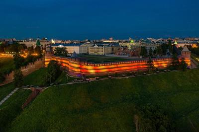 Файл:Нижегородский Кремль, корпус 2, колоннада.jpg — Википедия