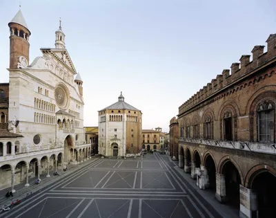 Город Кремона Италия — стоковые фотографии и другие картинки Без людей -  Без людей, Большой город, Вид с воздуха - iStock