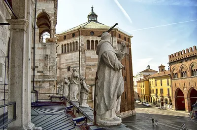Кремона Собор, Ломбардия, Италия Фотография, картинки, изображения и  сток-фотография без роялти. Image 16291778