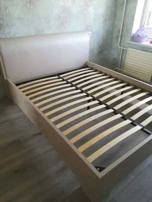Кровать в коже Барселона