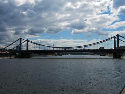 Восстановленный после теракта Крымский мост полностью открыли для транспорта