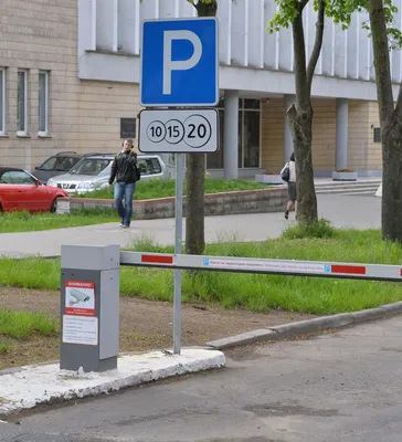 Самокаты будут эвакуировать за неправильную парковку - Российская газета