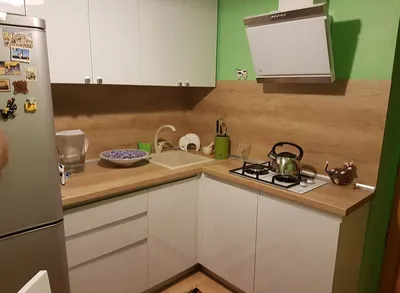 Кухня в травянисто-зеленом цвете в ЖК Минск-Мир| проект с фото в интерьере
