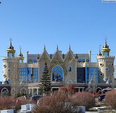 Фасад кукольного театра в Казани Редакционное Фото - изображение  насчитывающей положение, самомоднейше: 159113976
