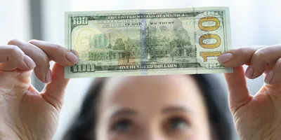 ЦБ показал обновленные банкноты 1000 и 5000 рублей – Коммерсантъ