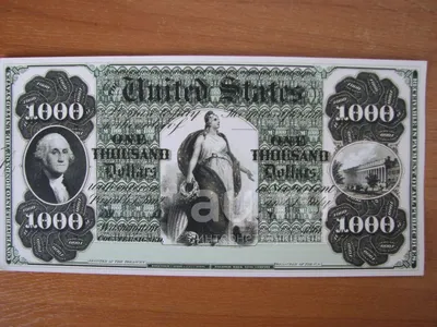 дебетовая карта с дизайном 1000 грн на фоне банкнот 100 долларов сша  Стоковое Фото - изображение насчитывающей пластмасса, франклин: 216143518