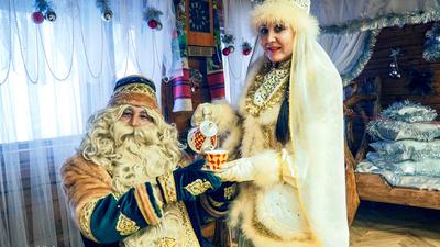 Кыш Бабай и Шурале встретили туристов, прилетевших на новогоднем чартере в  Казань | Интерфакс-Туризм