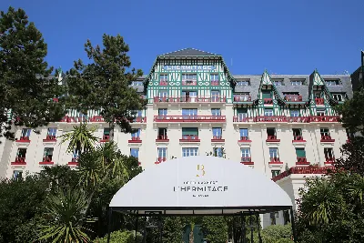 Конференц-залы Ла-Боли, Франция — отели и гостиницы с комнатой переговоров