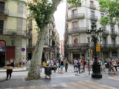 The neighborhoods of Barcelona - from Park Guell to La Rambla and the coast  | TheTraveler.bg