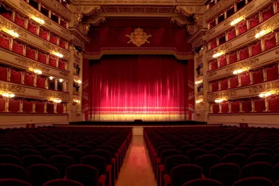 Оперный туризм: как попасть на премьеру в «Ла Скала»?
