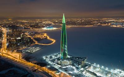 Лахта Центр - общественно-деловой и многофункциональный комплекс в  Приморском районе на берегу Финского залива, самый высокий небоскрёб в  России и Европе
