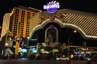 Все казино Лас-Вегаса закрылись на месяц – Афиша