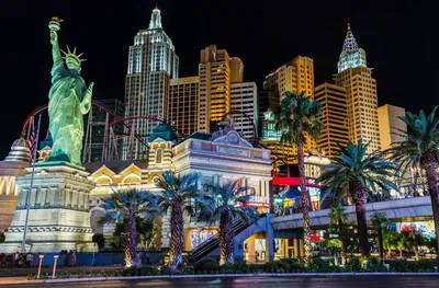 Нескучные развлечения Лас-Вегаса: казино, шоу, концерты, экскурсии,  аттракционы, свадьбы