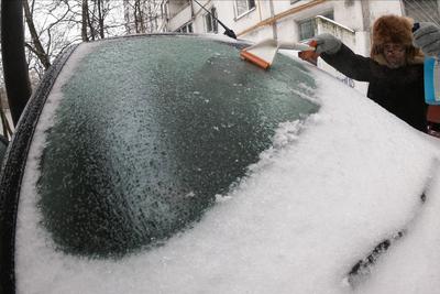 Более 75 тысяч коммунальщиков и 10 тысяч единиц техники ликвидировали  последствия ледяного дождя - Российская газета