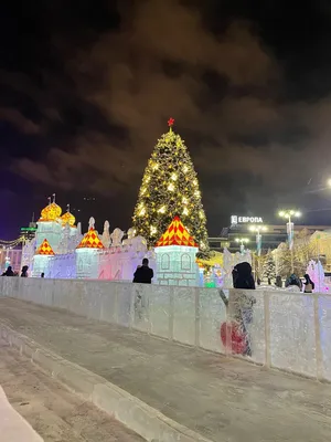 Ледовый городок на площади 1905 года, Екатеринбург, 29 декабря 2014 года
