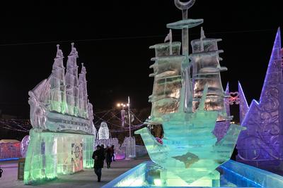 В Екатеринбурге показали, как возводят главный ледовый городок | 14.12.2023  | Екатеринбург - БезФормата