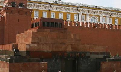 В Москве мужчина попытался сжечь Мавзолей Ленина - Российская газета