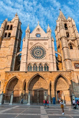 Cathedral of Leon, Spain - All You Need to Know Before You Go