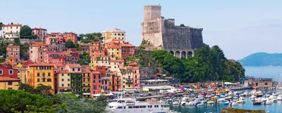 The Ligurian village of Lerici and its beaches - Italia.it