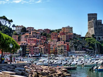 Lerici hi-res stock photography and images - Alamy