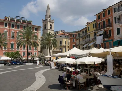 LERICI, ITALY - NOVEMBER 19, 2018: Piazza Mottino Square In Lerici Town,  Located In The Province Of La Spezia In Liguria, Part Of The Italian  Riviera, Italy. Stock Photo, Picture and Royalty