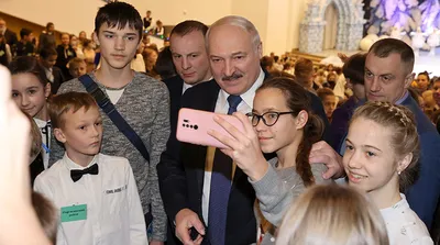 Женщины просят Лукашенко о встрече - Delfi RU