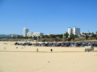 Пляж Санта-Моника, Лос-Анджелес, Калифорния Стоковое Изображение -  изображение насчитывающей калифорния, прибой: 43045539