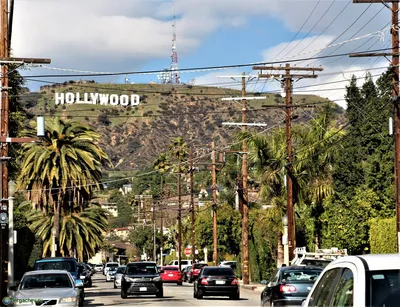 Шопинг-улица Бульвар Голливуд (Hollywood Boulevard, Голливудский бульвар) в  Лос-Анджелесе