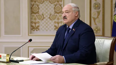 Лукашенко увидел в протестах сценарий «цветных революций»